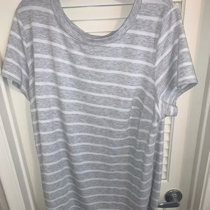 Plus size stripped t-shirt dress.